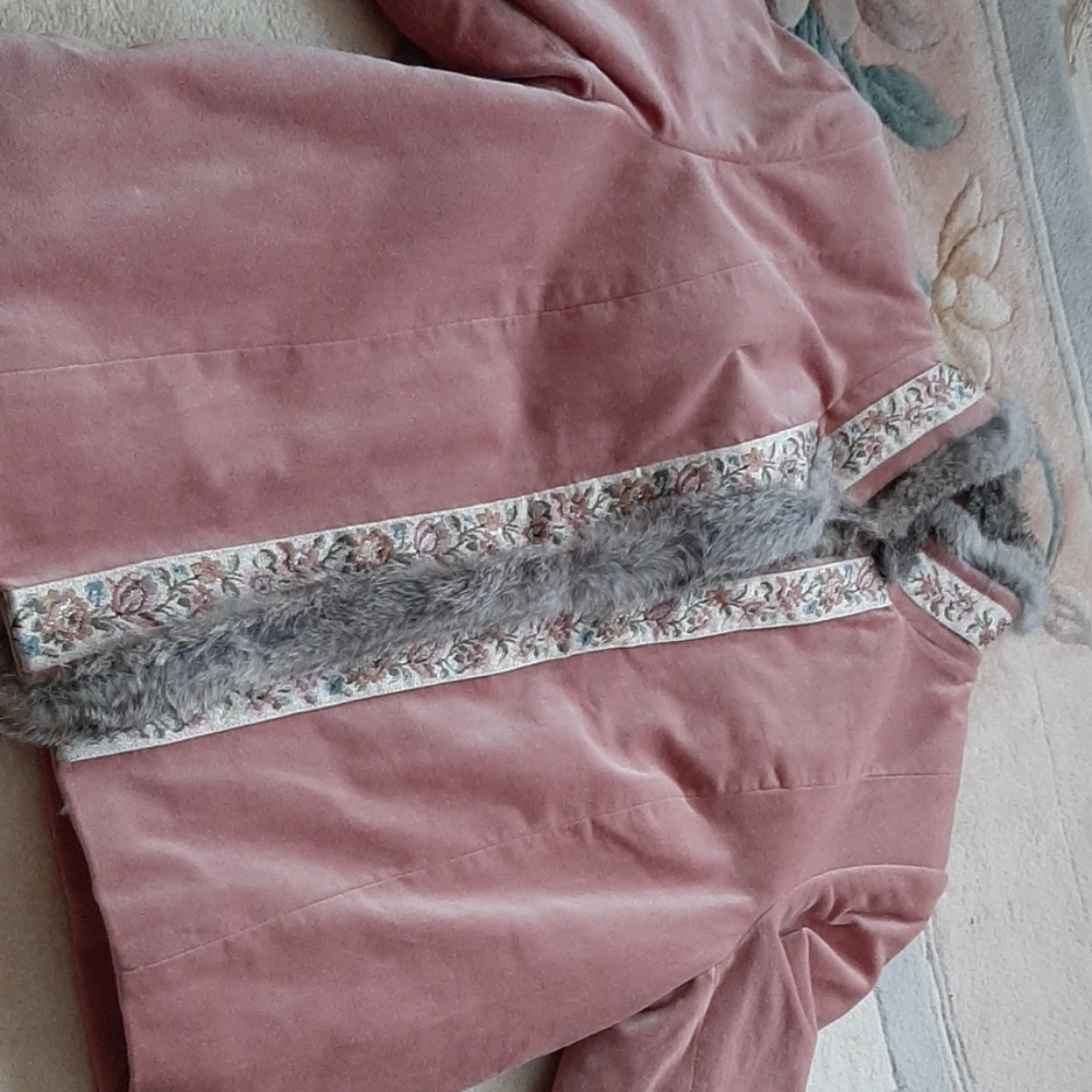 Pink jacket - Picture 1 of 3